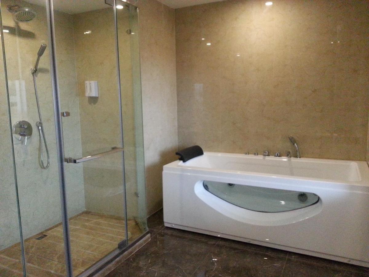 New West Street Hotel - Grand Wing หยางซั่ว ห้อง รูปภาพ